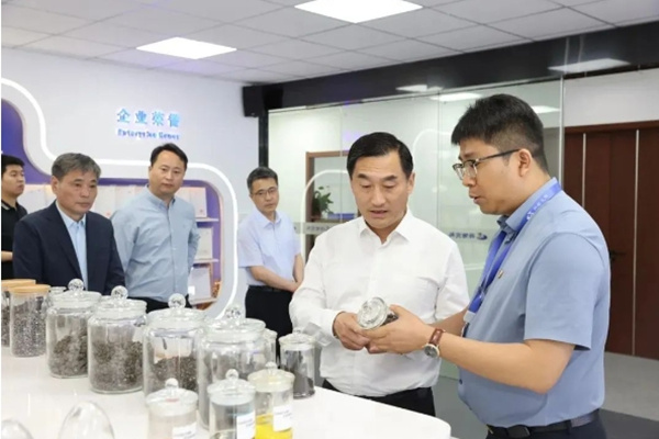 兴佑要闻丨南京市委常委、江宁区委书记一行莅临我司调研走访